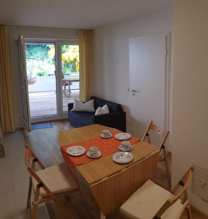 Moderne Wohnung Mit Studio In Bauernhausscheune Am See Biersdorf am See Exterior photo